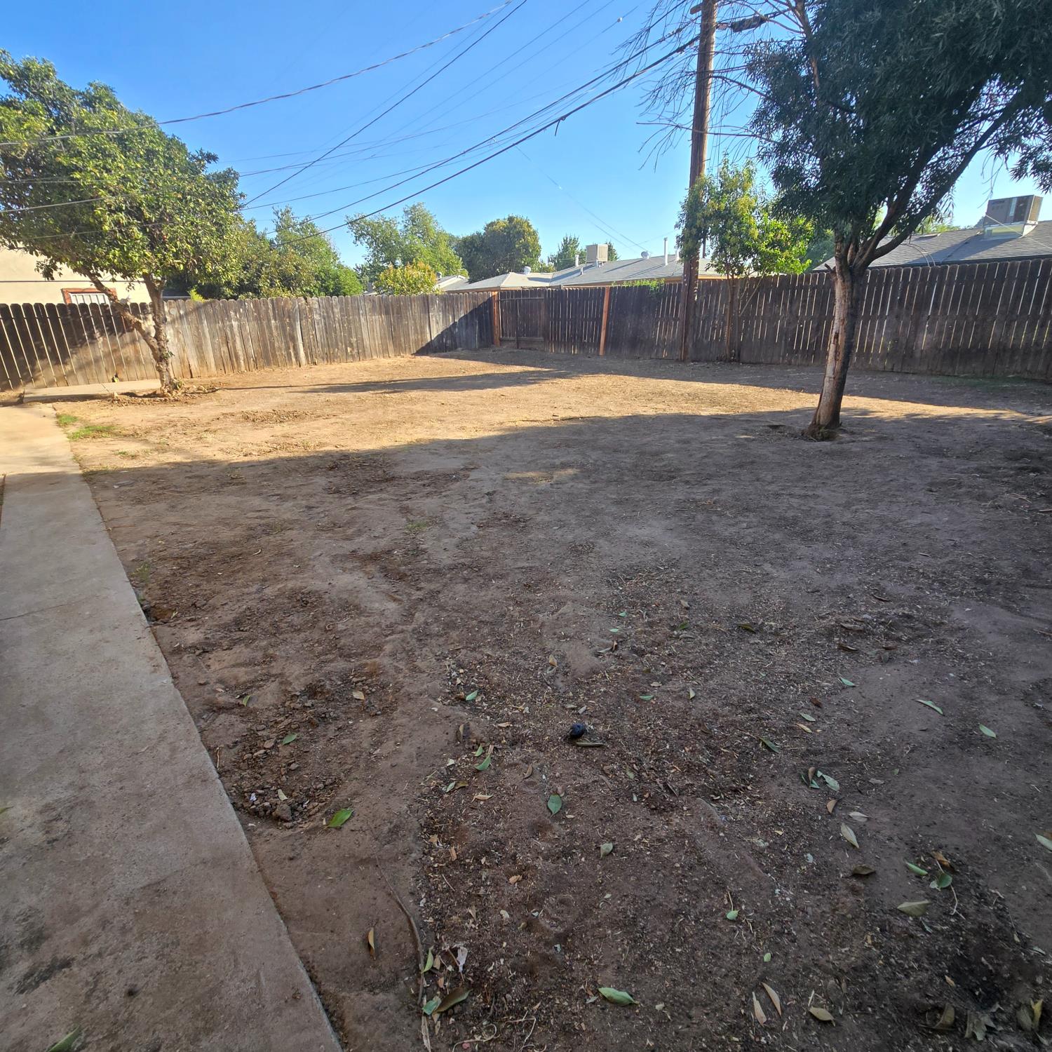 4546 N Fresno St, Fresno, CA 93726