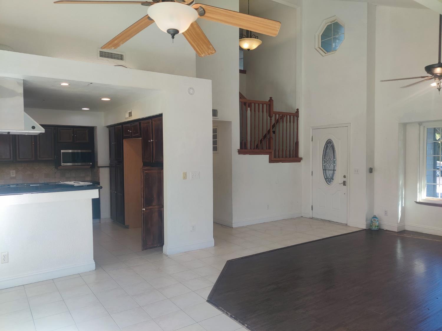 2259 Stuart Ave, Clovis, CA 93611
