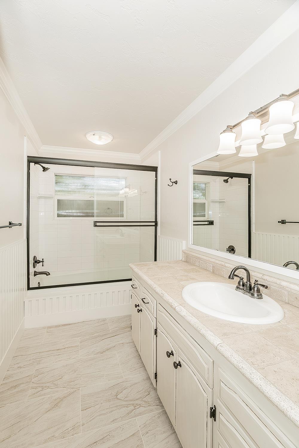 783 W Carpenter Ave, Reedley, CA 93654