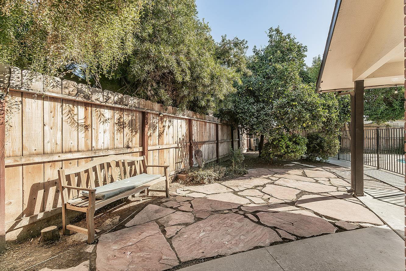 783 W Carpenter Ave, Reedley, CA 93654