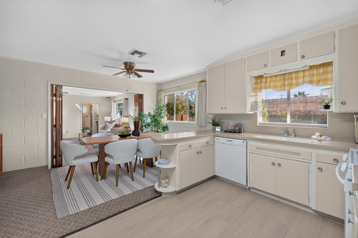 513 Willis Ave, Madera, CA 93637
