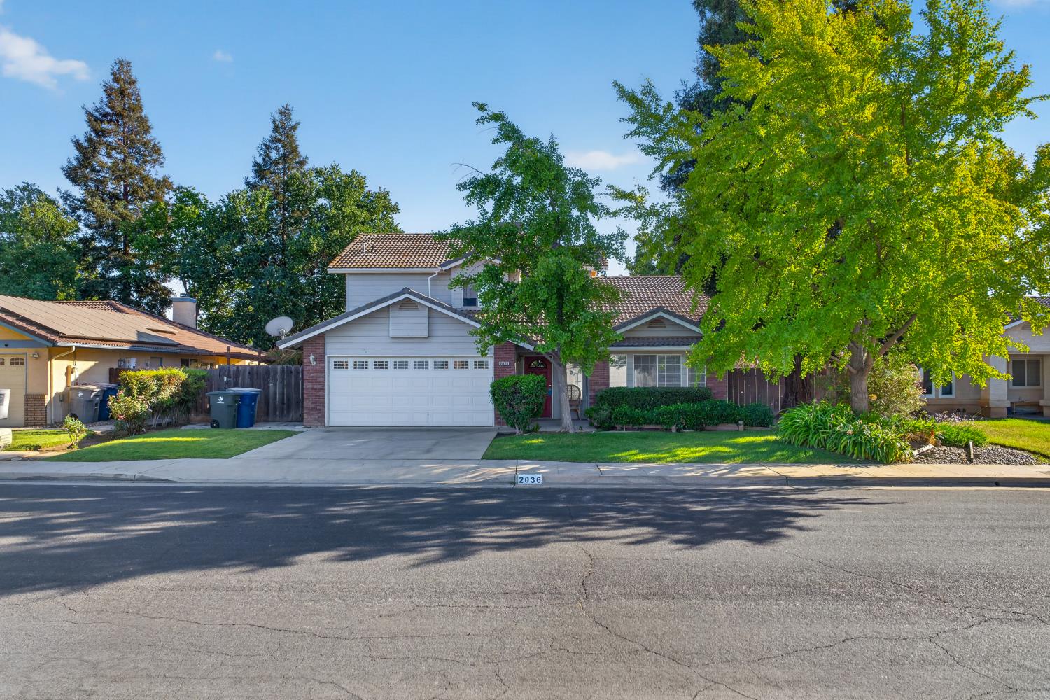 2036 Paul Ave, Clovis, CA 93611