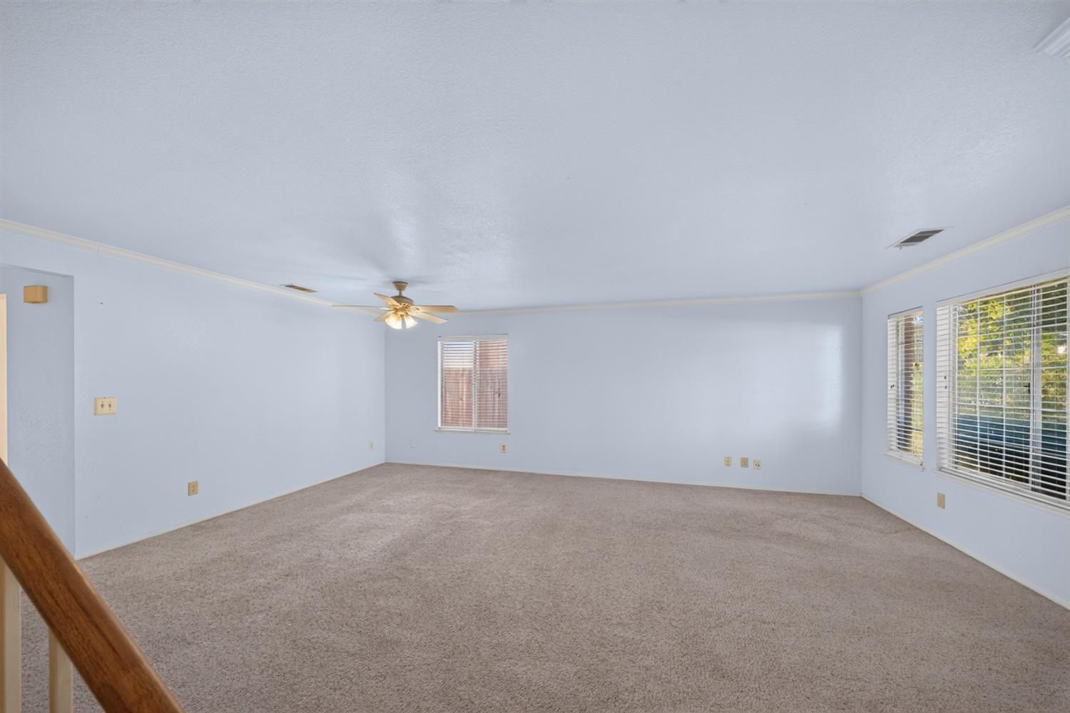 2036 Paul Ave, Clovis, CA 93611