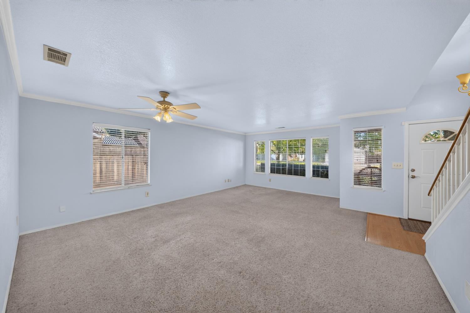 2036 Paul Ave, Clovis, CA 93611