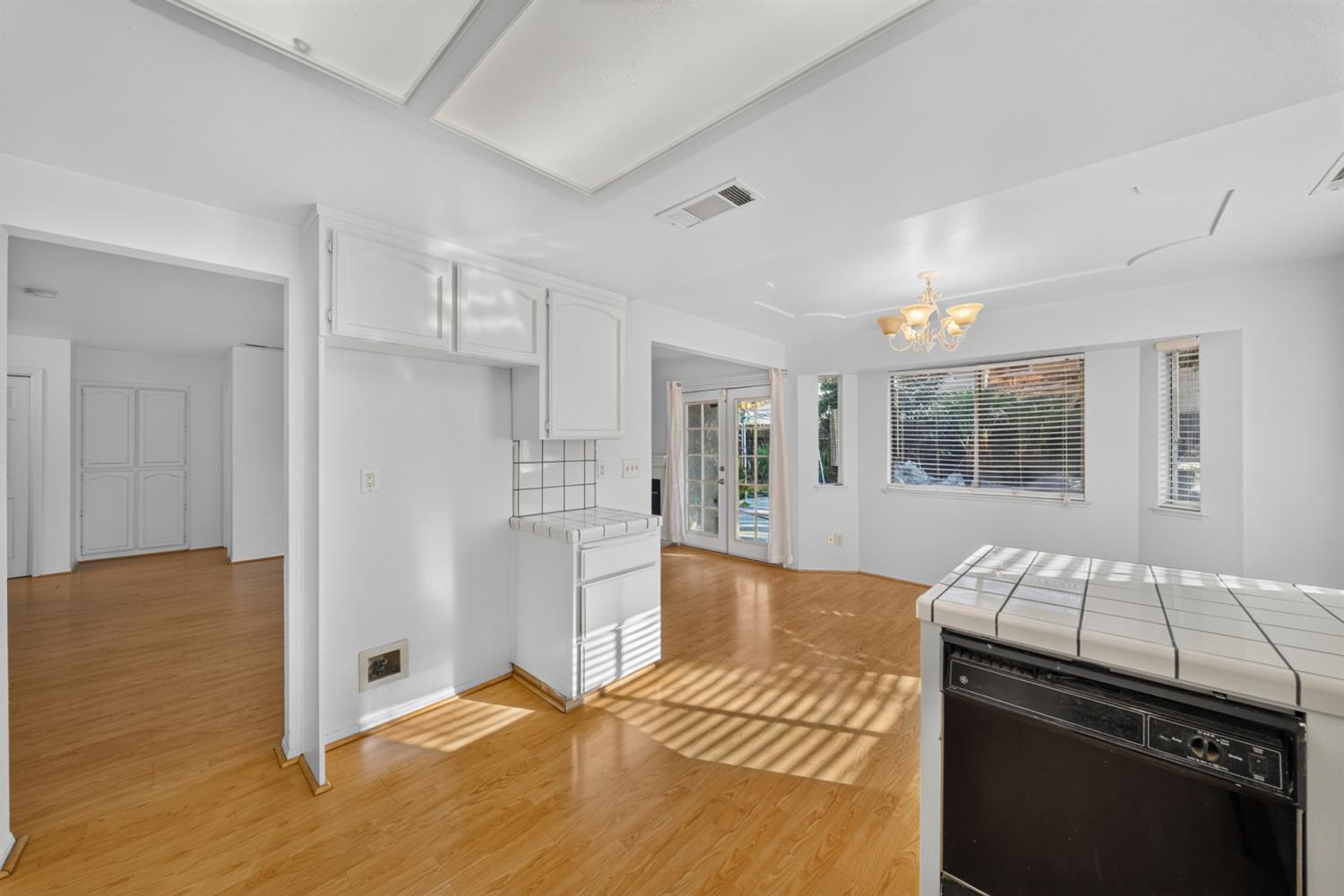 2036 Paul Ave, Clovis, CA 93611