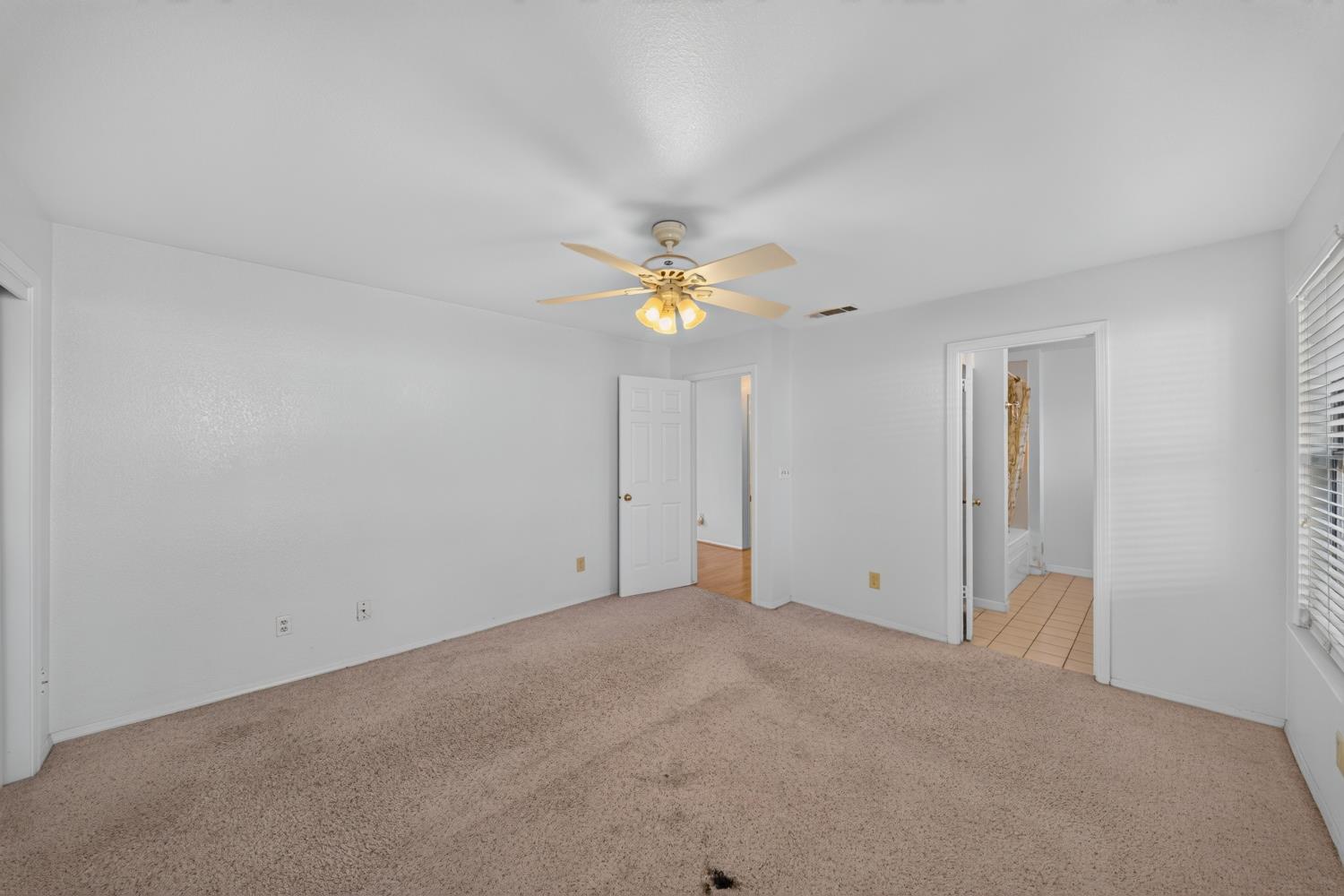 2036 Paul Ave, Clovis, CA 93611