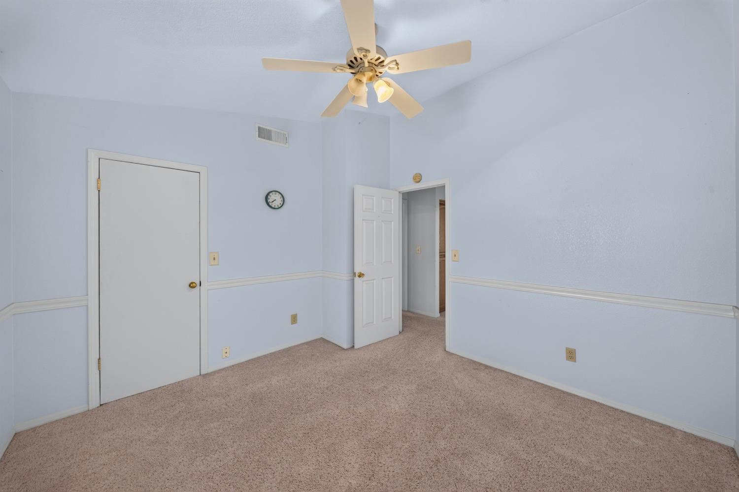 2036 Paul Ave, Clovis, CA 93611