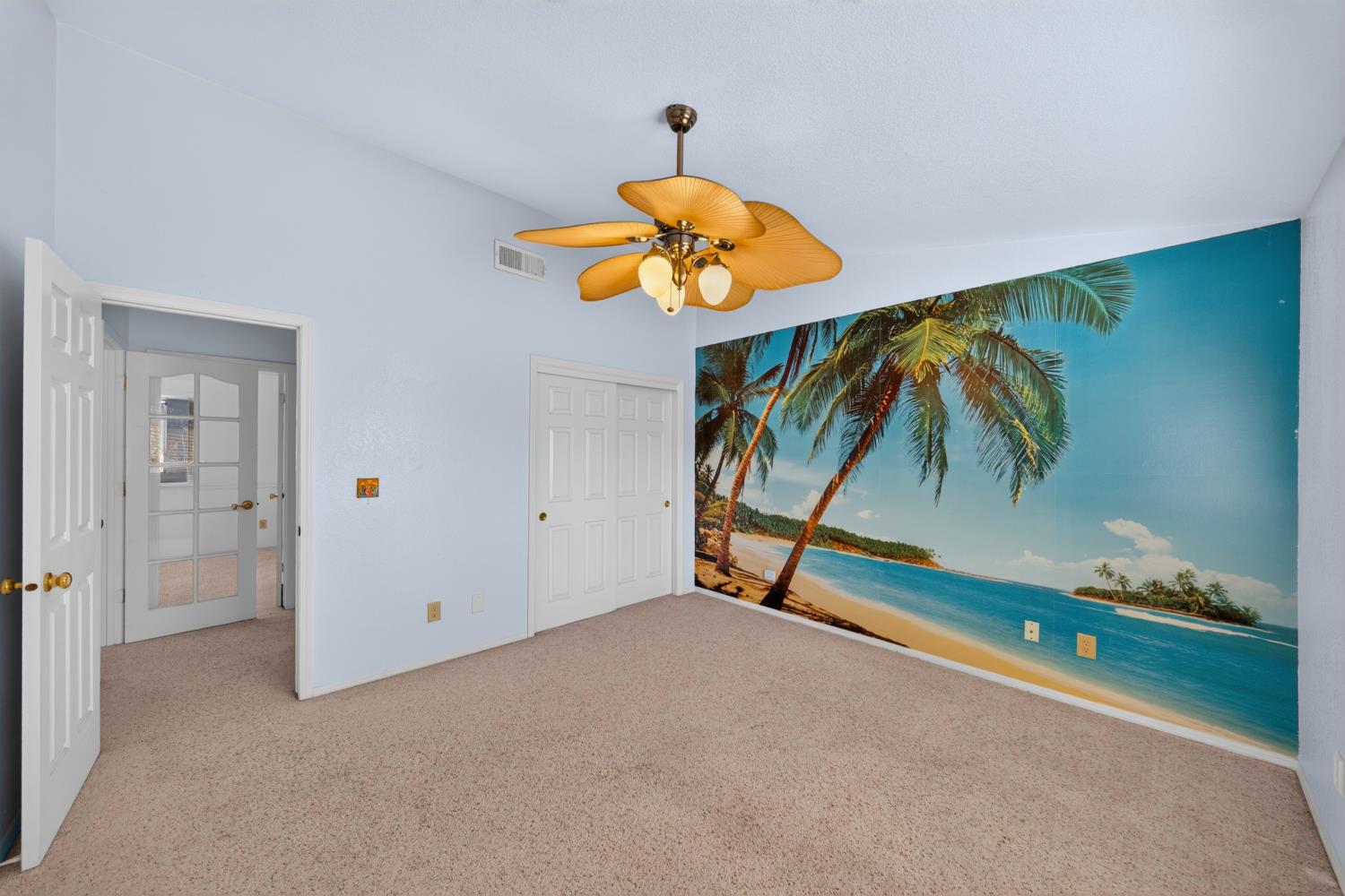 2036 Paul Ave, Clovis, CA 93611