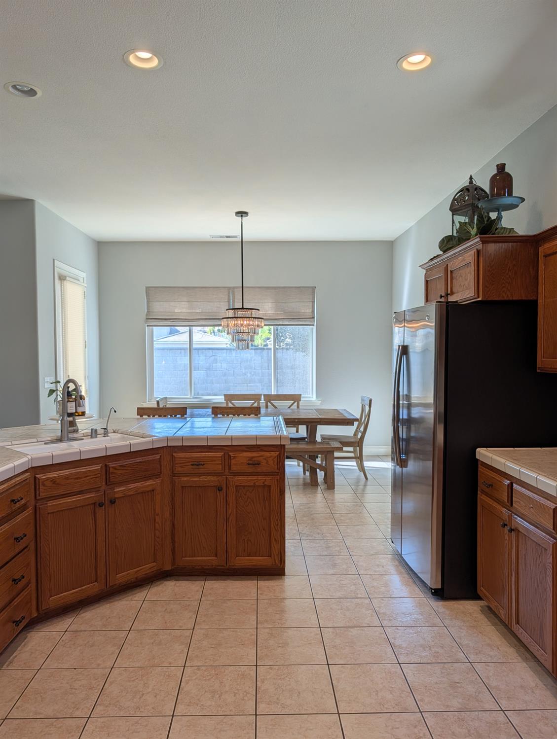 2336 Moody Ave, Clovis, CA 93619