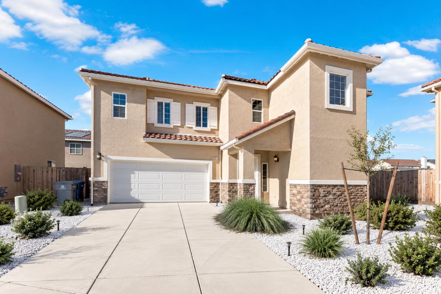 4422 W Langden Dr, Fresno, CA 93722