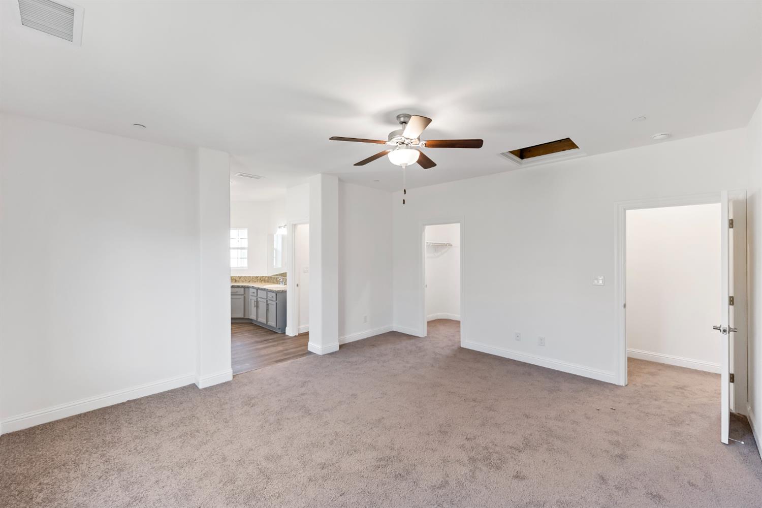 4422 W Langden Dr, Fresno, CA 93722