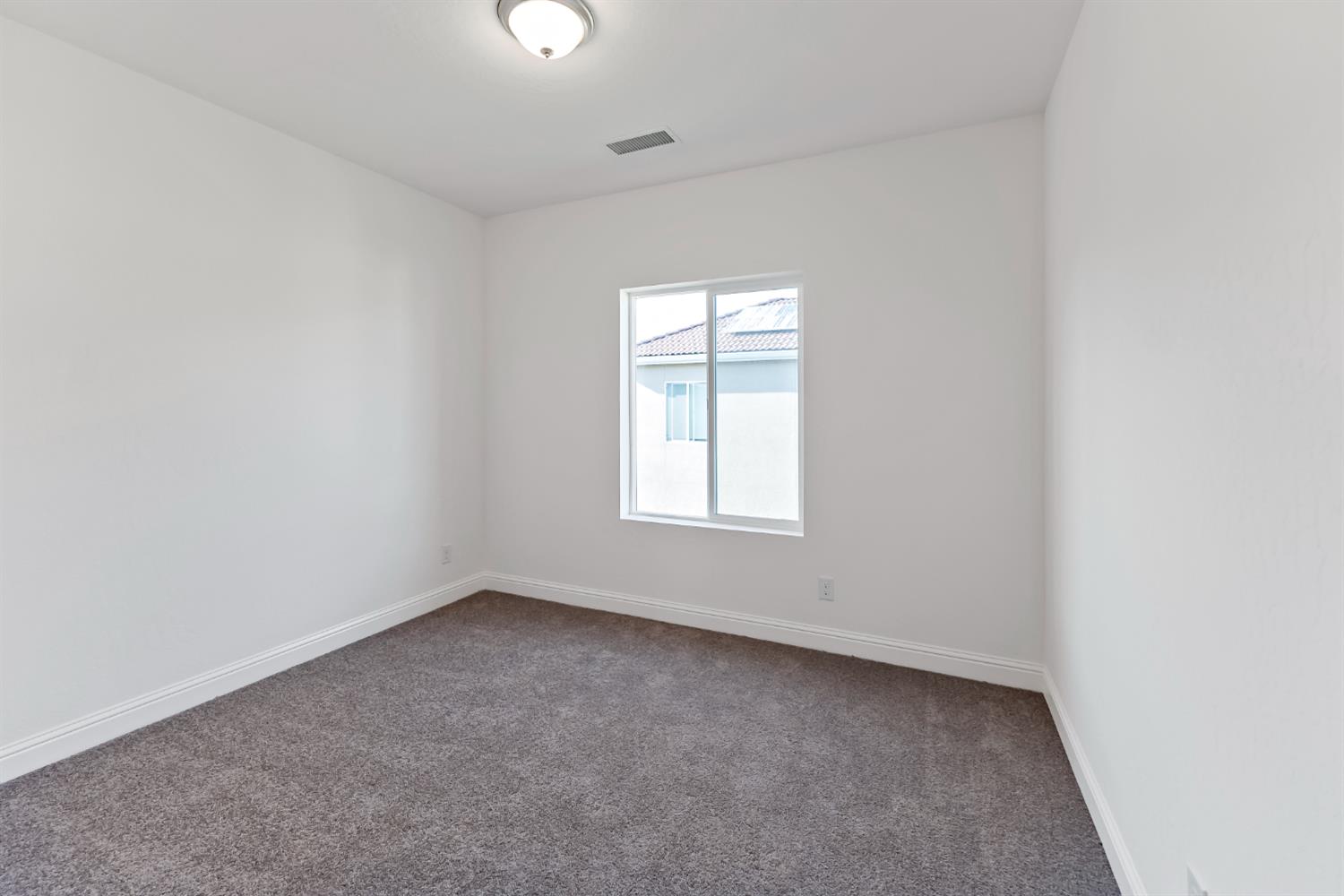 4422 W Langden Dr, Fresno, CA 93722