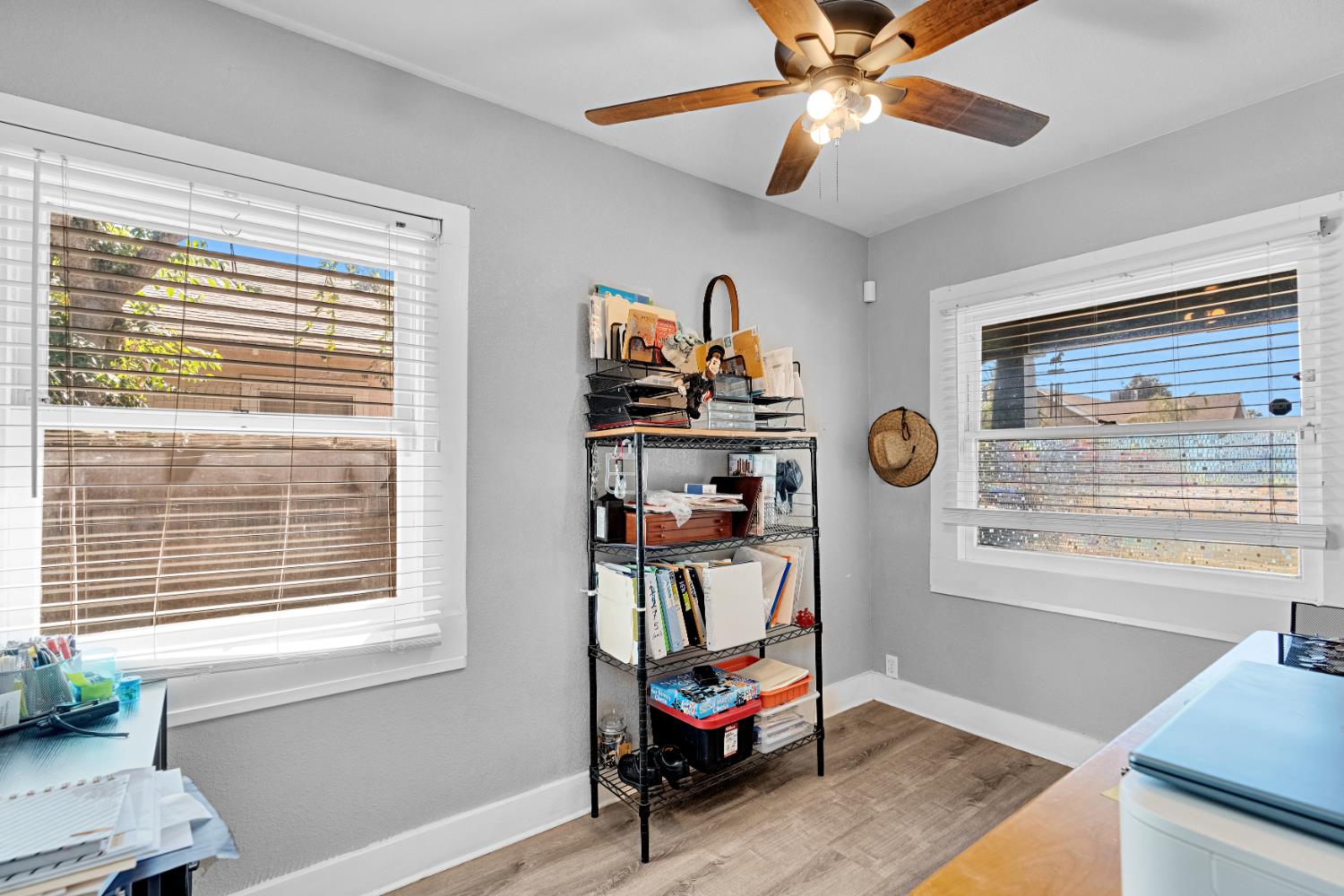 1370 N Farris Ave, Fresno, CA 93728