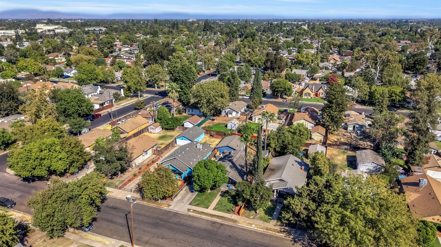 1370 N Farris Ave, Fresno, CA 93728