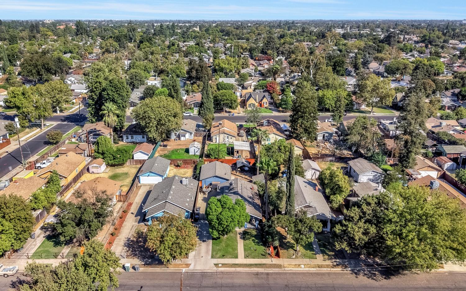 1370 N Farris Ave, Fresno, CA 93728