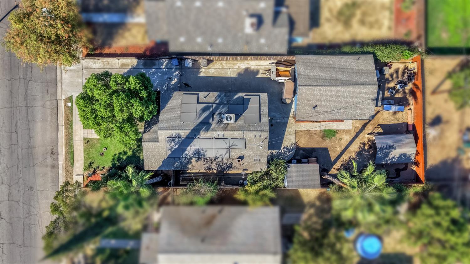 1370 N Farris Ave, Fresno, CA 93728