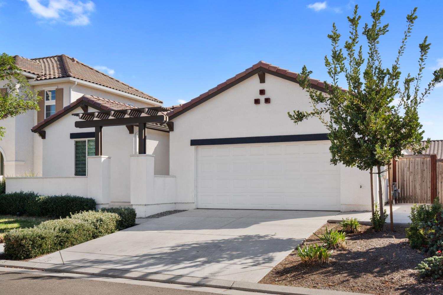 640 Wood Crest Ave, Madera, CA 93636
