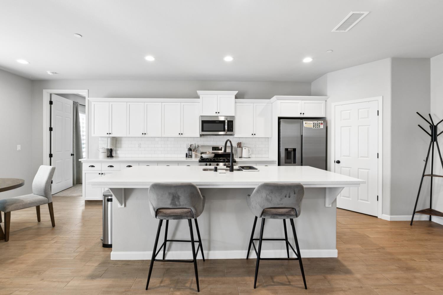 640 Wood Crest Ave, Madera, CA 93636