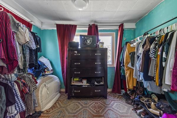 1301 N Roosevelt Ave E, Fresno, CA 93728