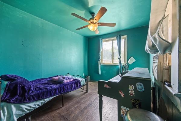 1301 N Roosevelt Ave E, Fresno, CA 93728