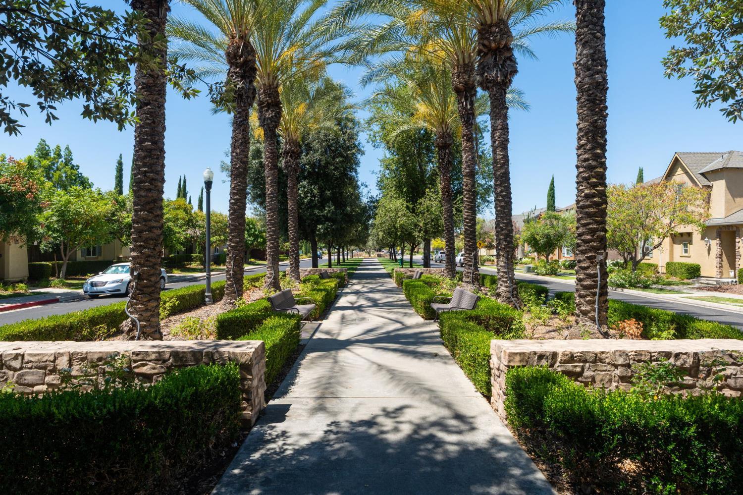 4005 Harlan Ranch Blvd, Clovis, CA 93619