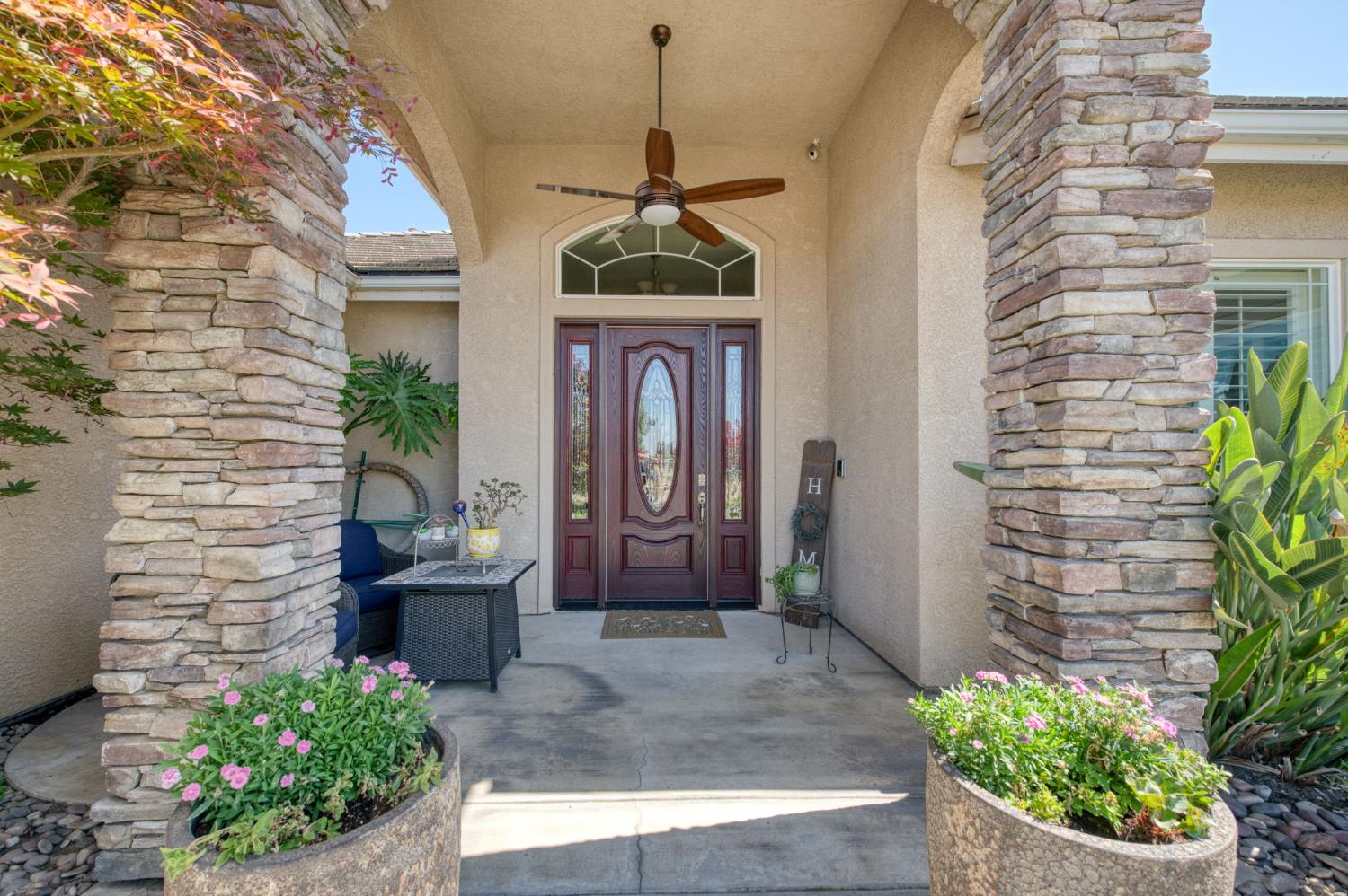 1089 Evergreen St, Selma, CA 93662