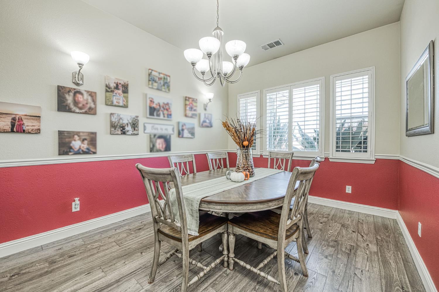 1089 Evergreen St, Selma, CA 93662