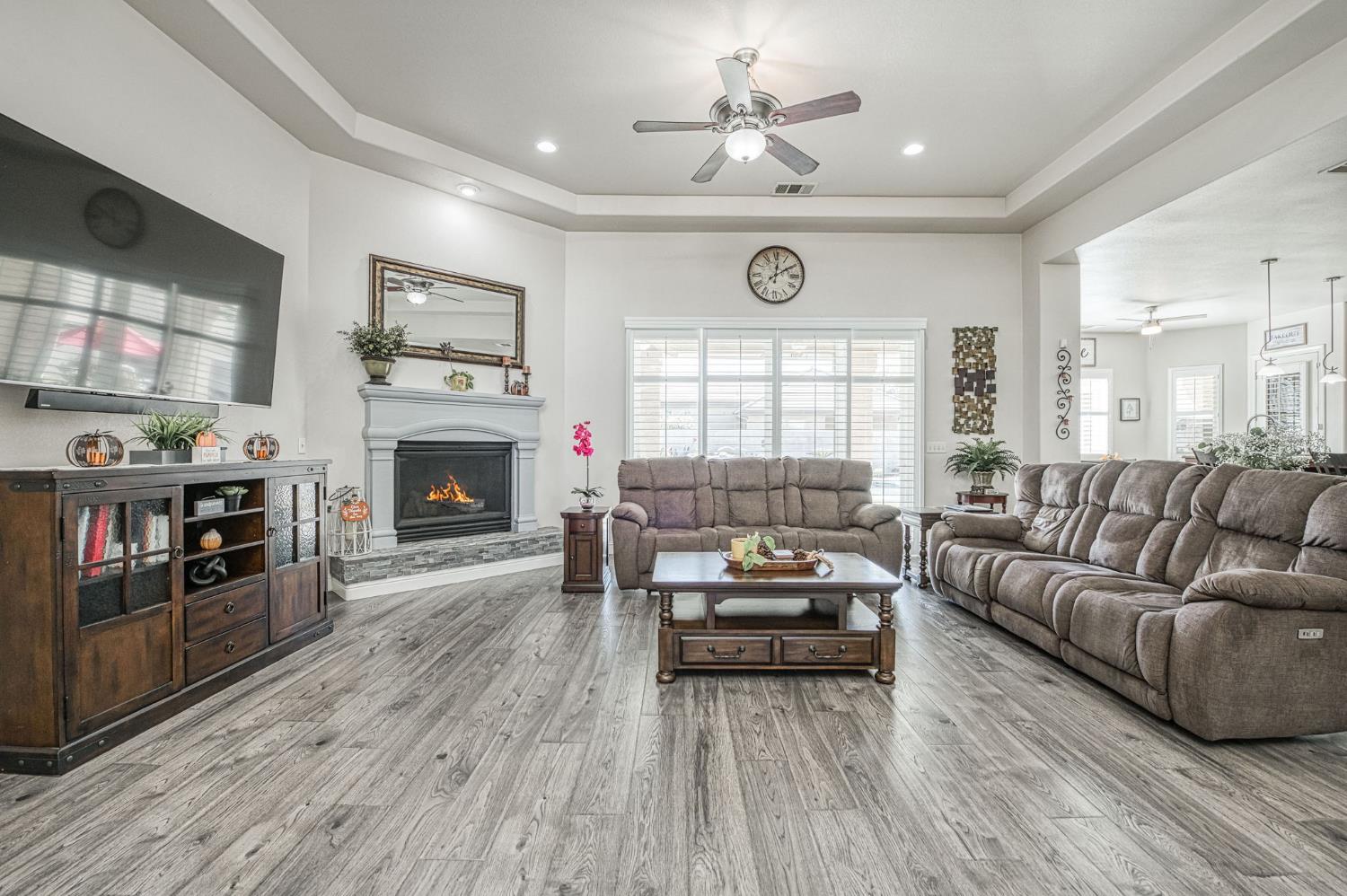 1089 Evergreen St, Selma, CA 93662