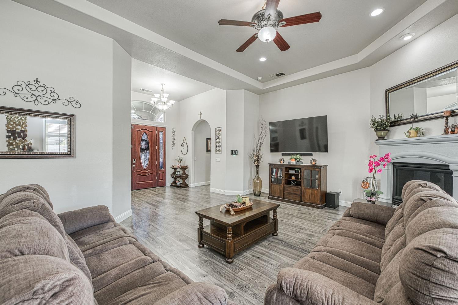 1089 Evergreen St, Selma, CA 93662