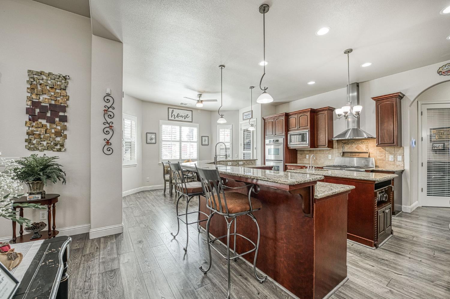 1089 Evergreen St, Selma, CA 93662