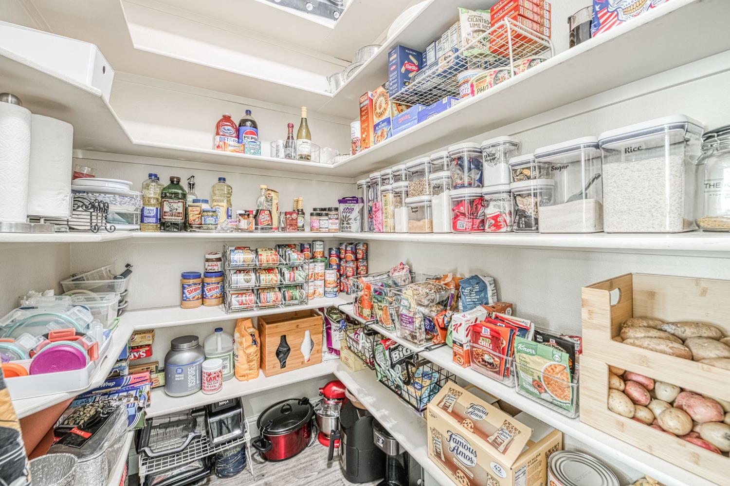 1089 Evergreen St, Selma, CA 93662