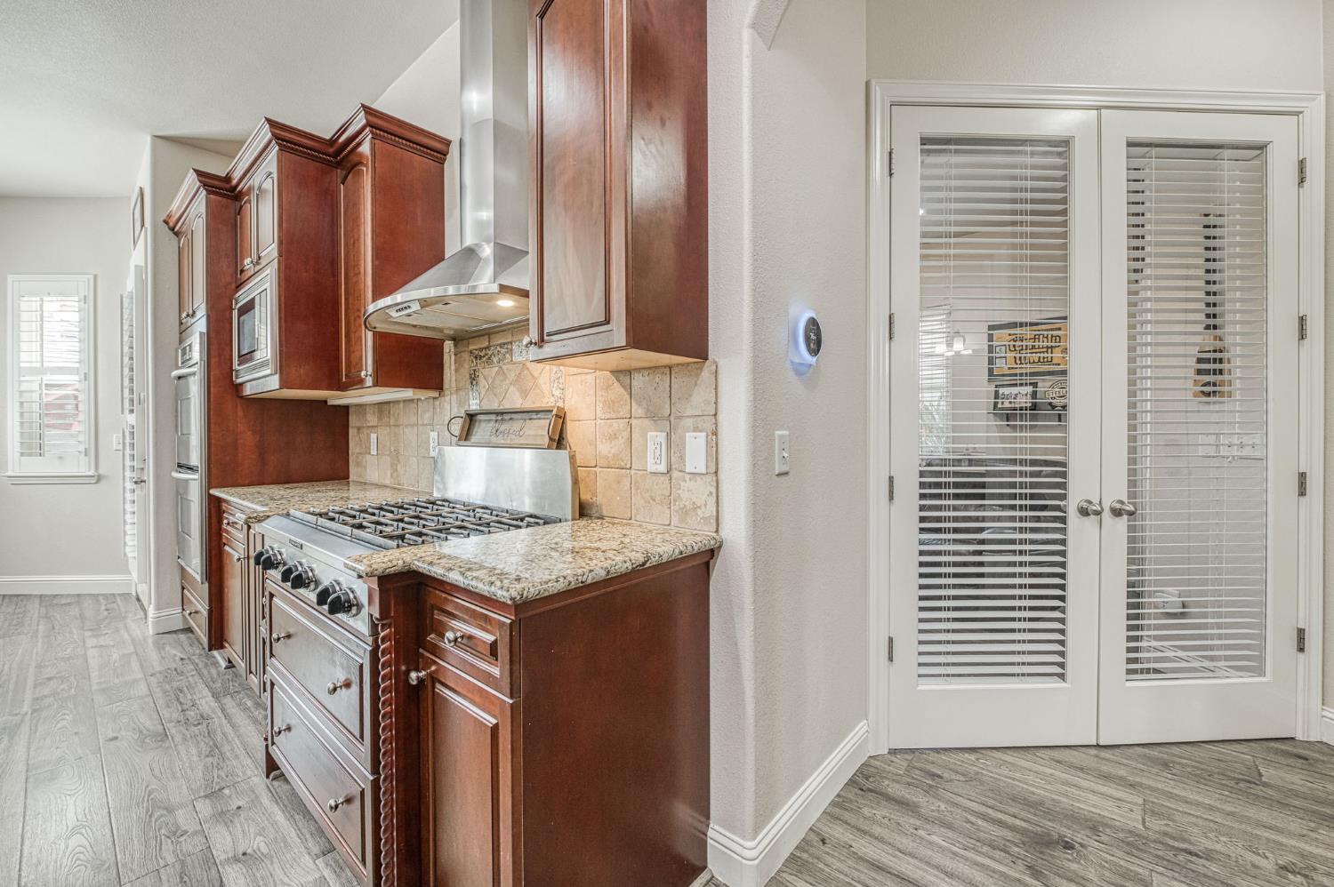 1089 Evergreen St, Selma, CA 93662