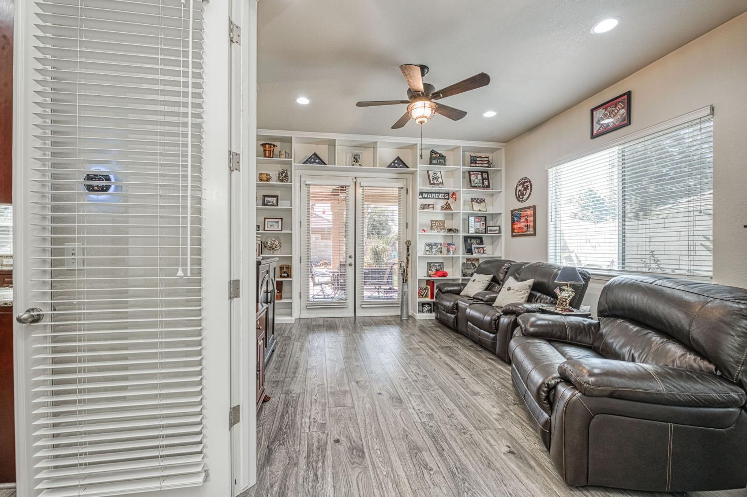 1089 Evergreen St, Selma, CA 93662