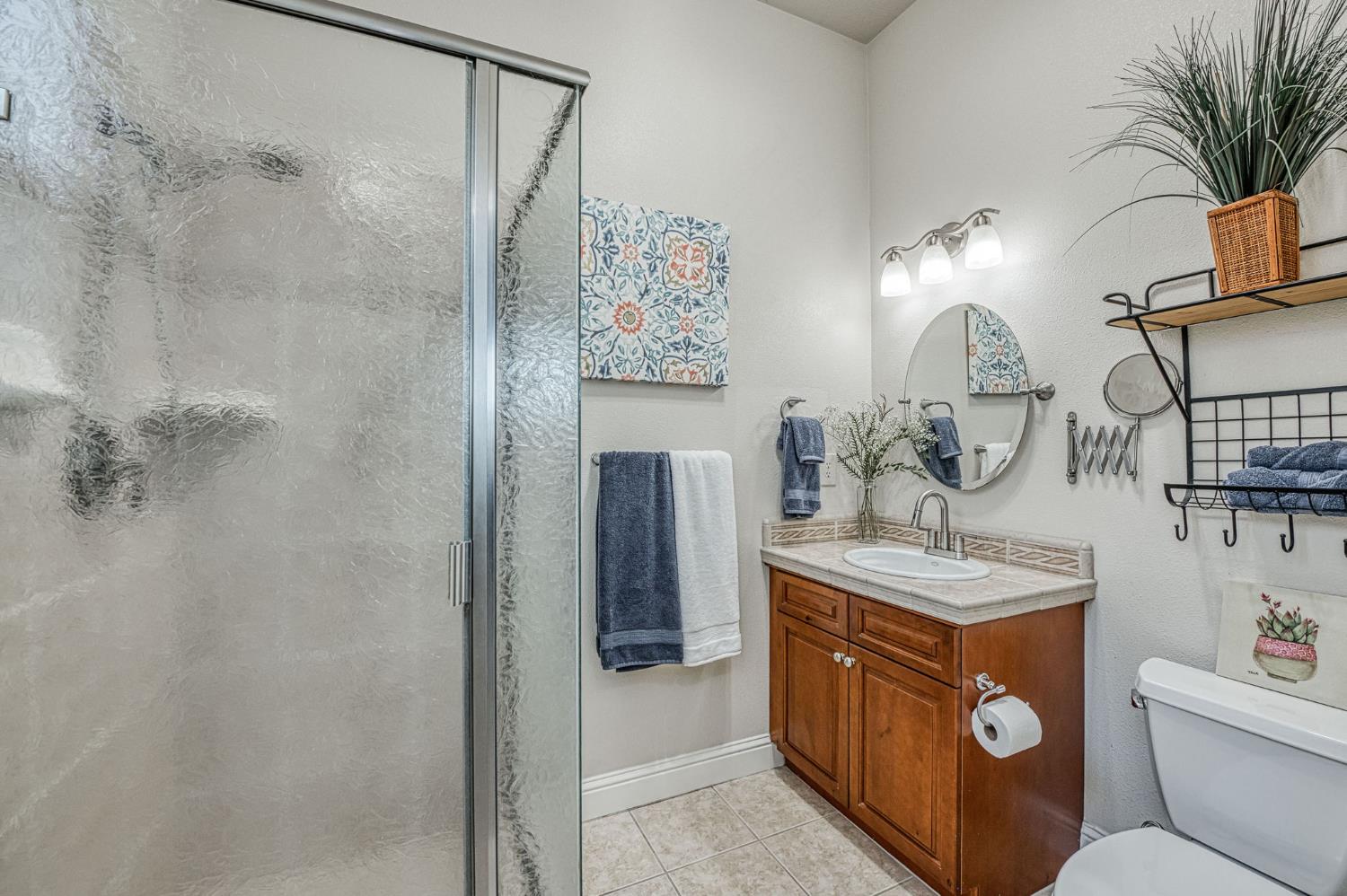1089 Evergreen St, Selma, CA 93662