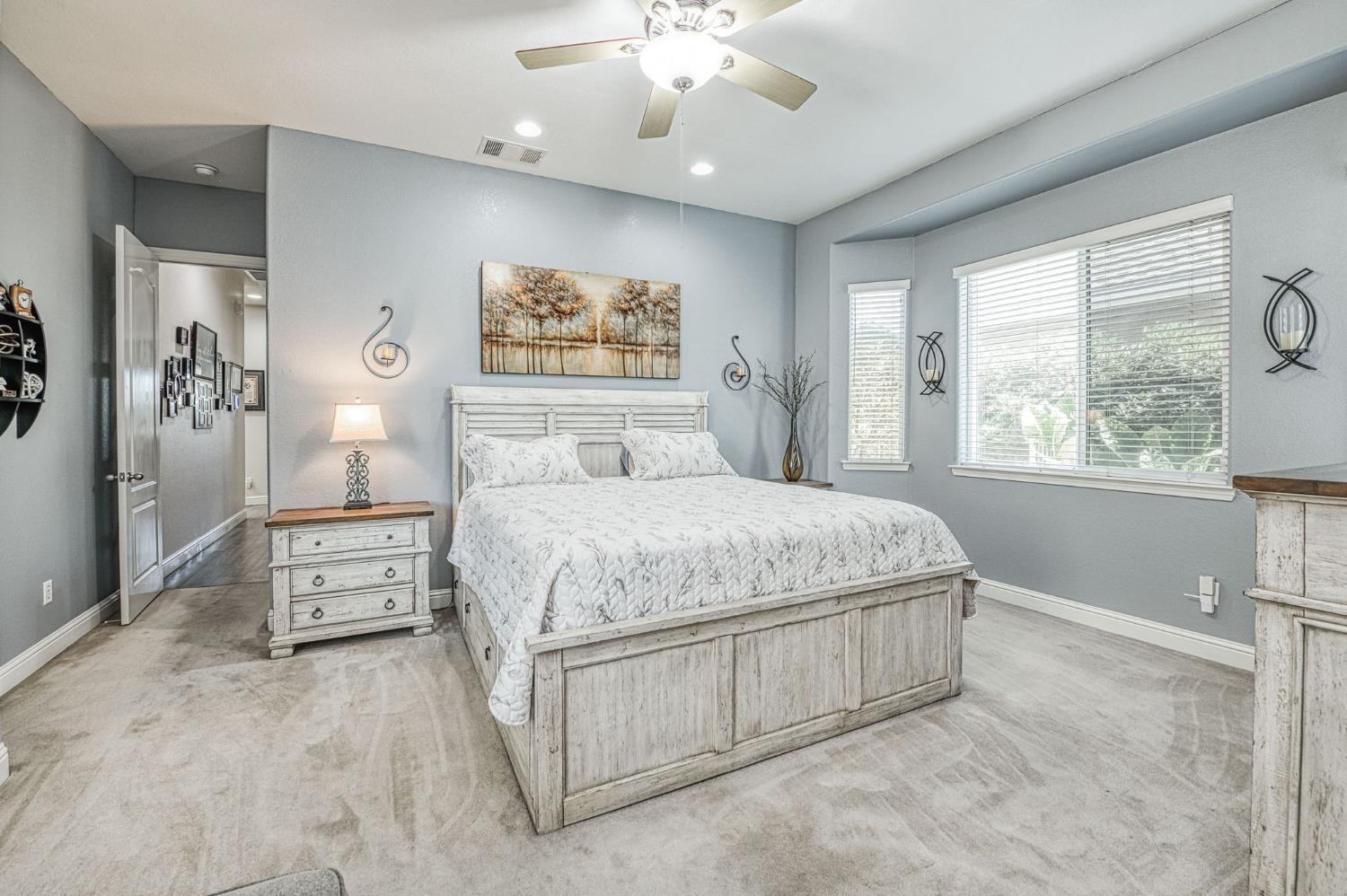 1089 Evergreen St, Selma, CA 93662