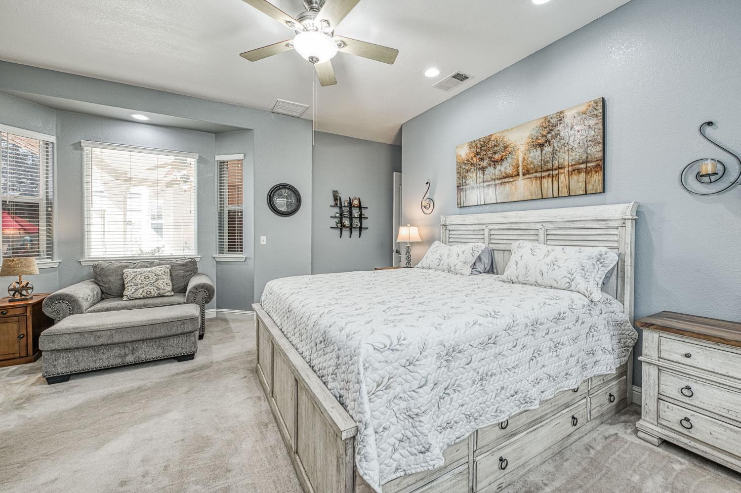1089 Evergreen St, Selma, CA 93662