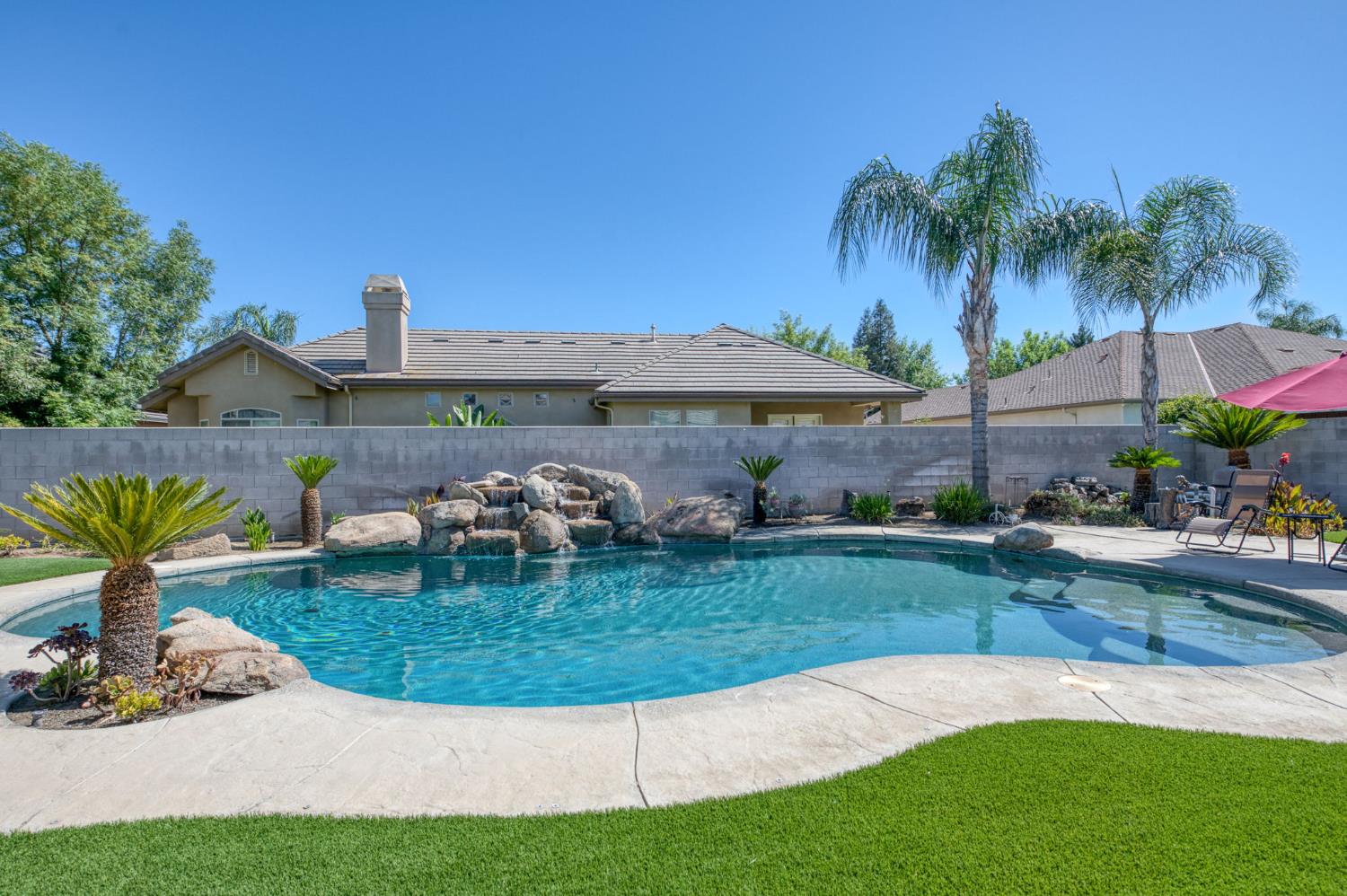 1089 Evergreen St, Selma, CA 93662