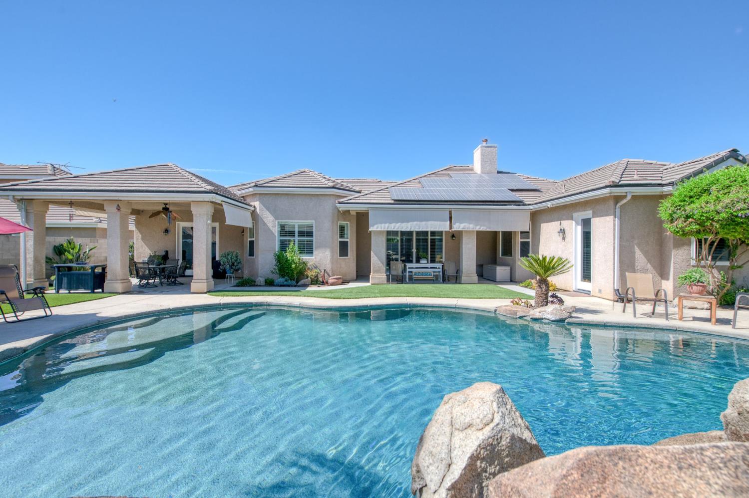1089 Evergreen St, Selma, CA 93662