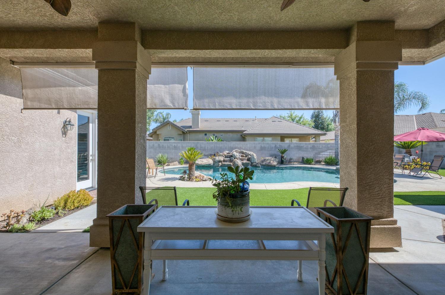 1089 Evergreen St, Selma, CA 93662