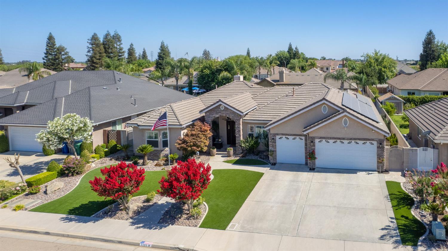 1089 Evergreen St, Selma, CA 93662
