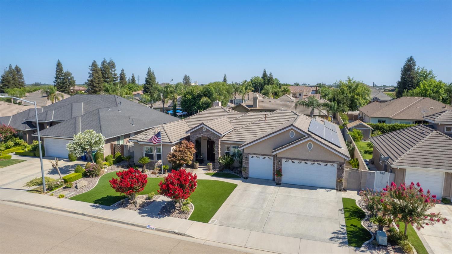 1089 Evergreen St, Selma, CA 93662