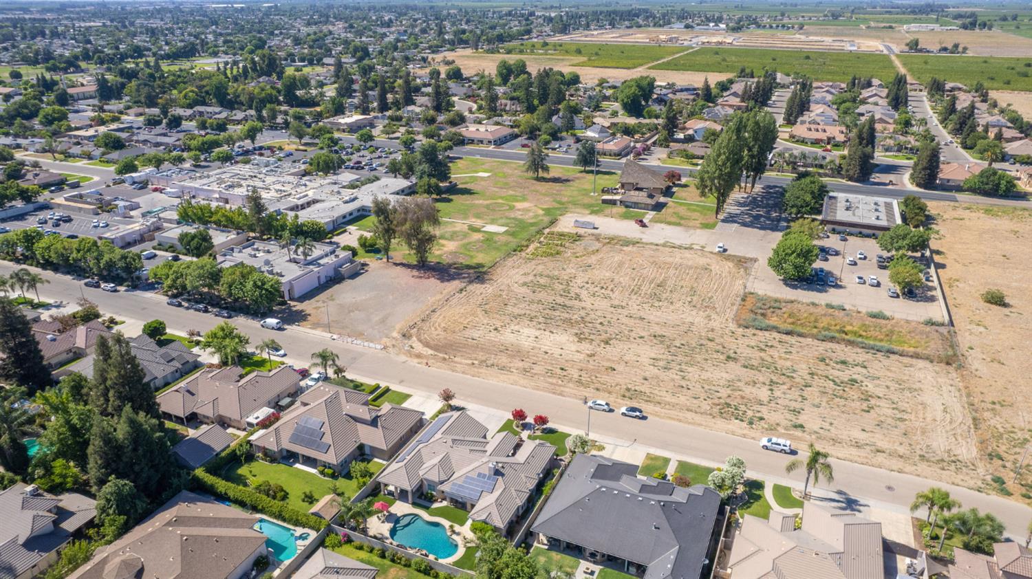 1089 Evergreen St, Selma, CA 93662