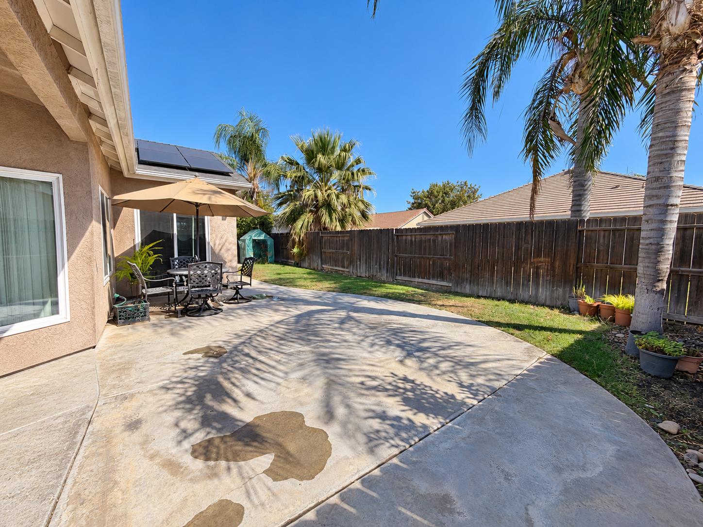 174 S Apricot Ave, Fresno, CA 93727