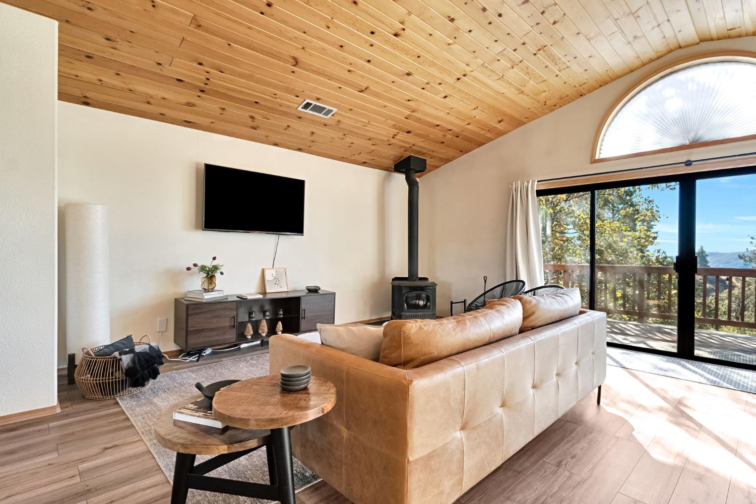 34075 Shaver Springs Rd, Auberry, CA 93602