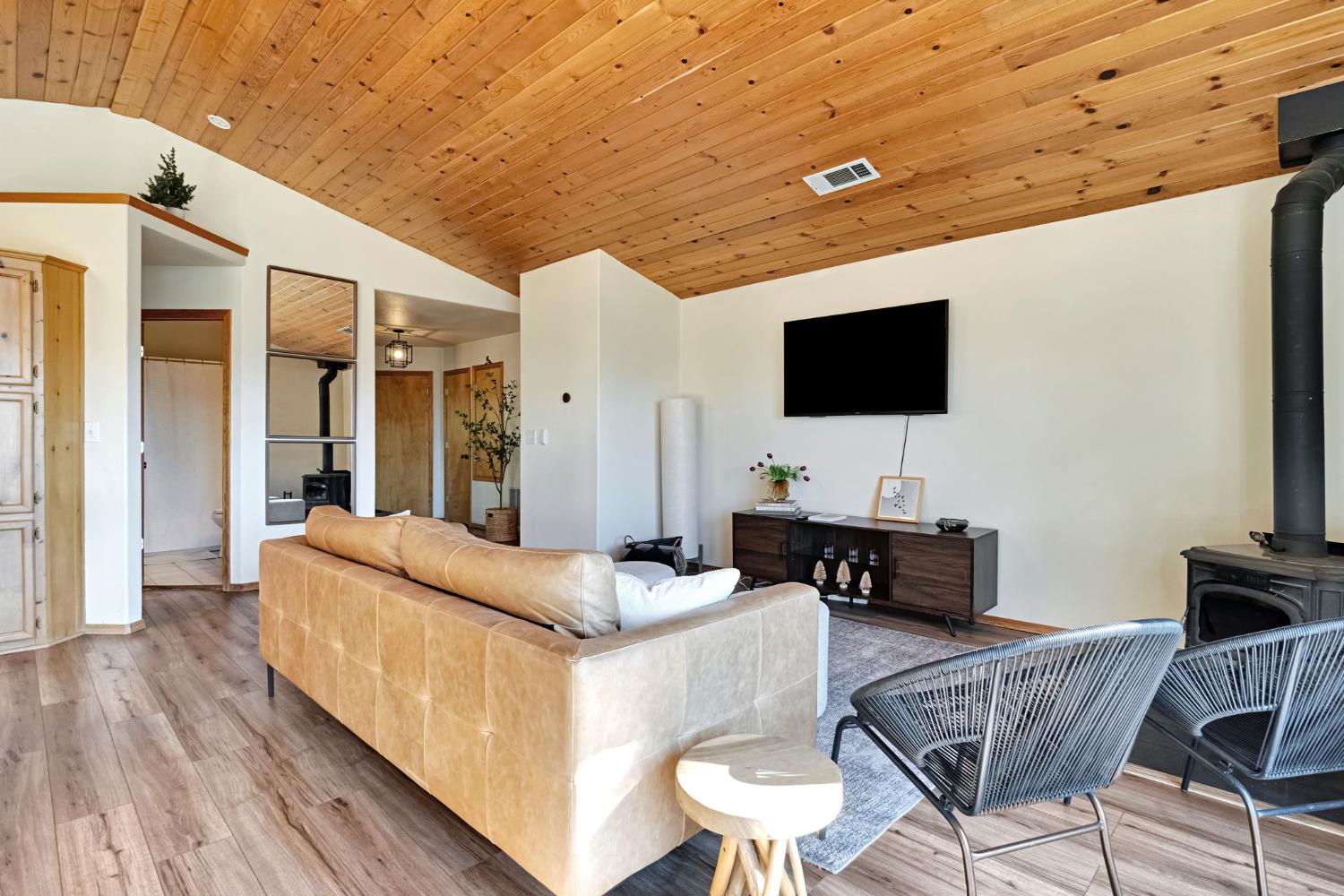 34075 Shaver Springs Rd, Auberry, CA 93602