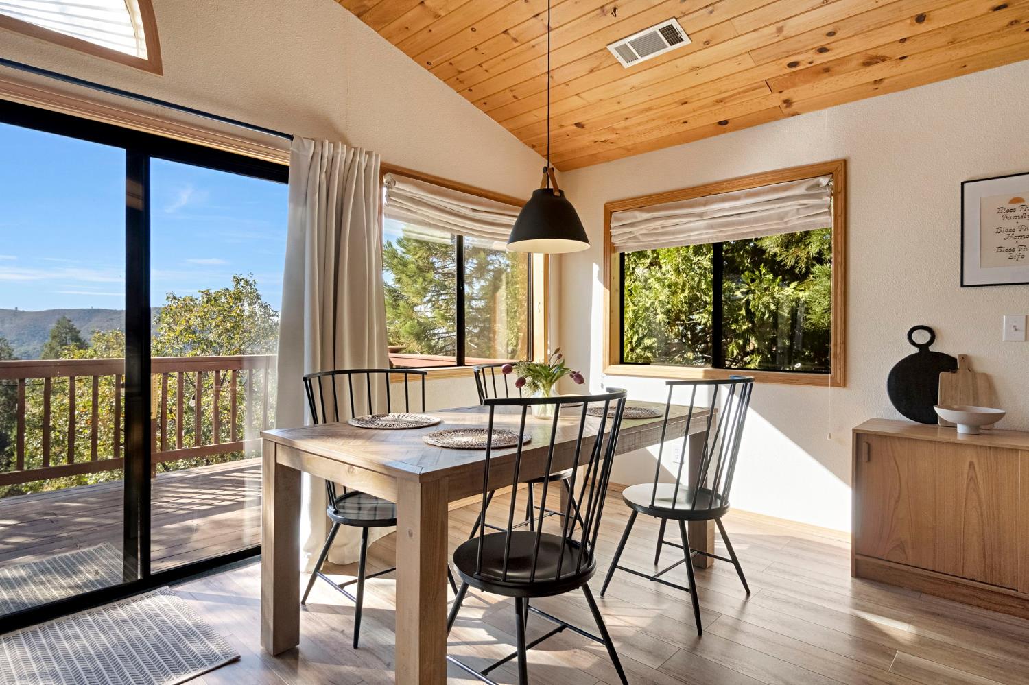 34075 Shaver Springs Rd, Auberry, CA 93602