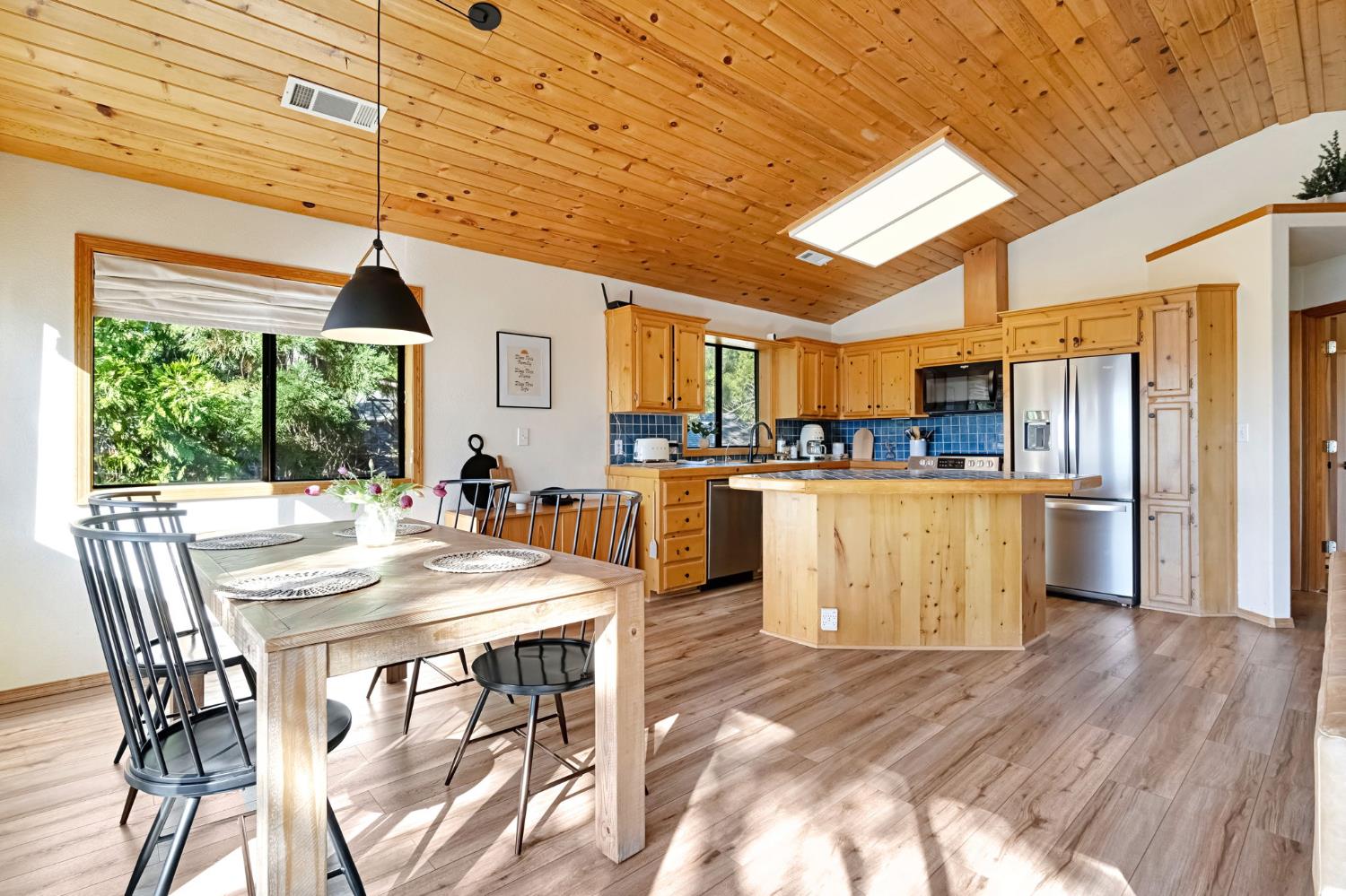 34075 Shaver Springs Rd, Auberry, CA 93602