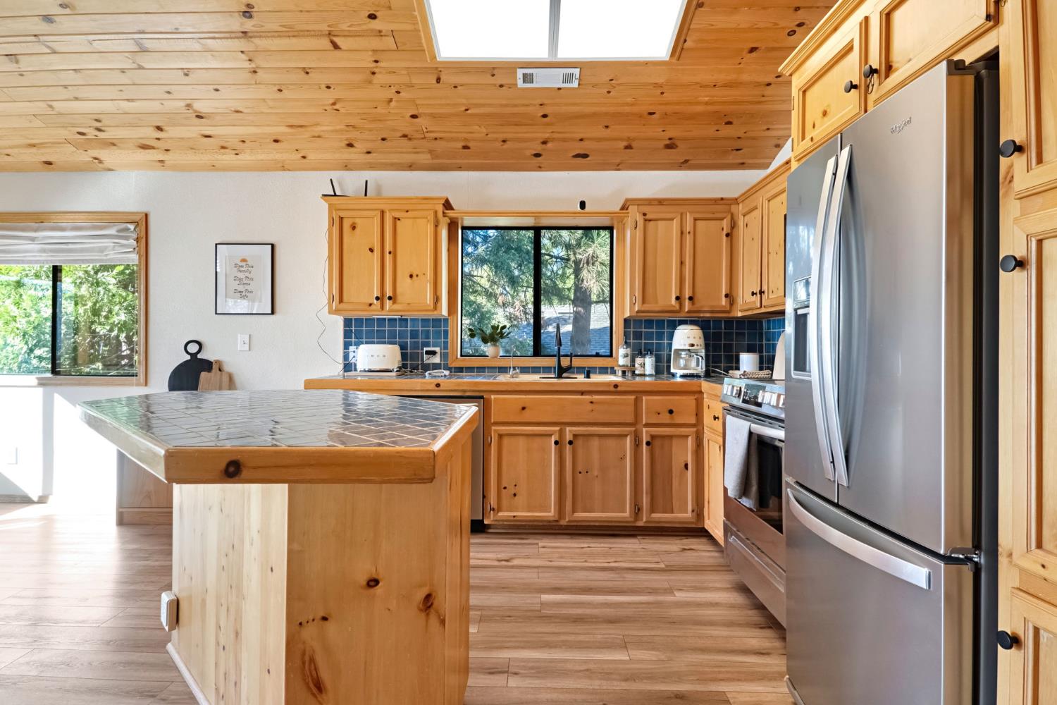 34075 Shaver Springs Rd, Auberry, CA 93602