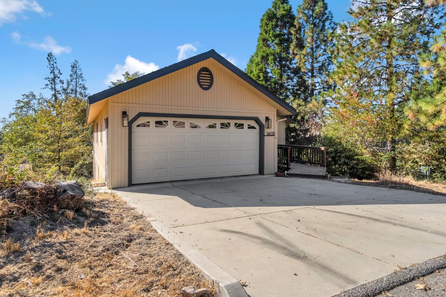 34075 Shaver Springs Rd, Auberry, CA 93602