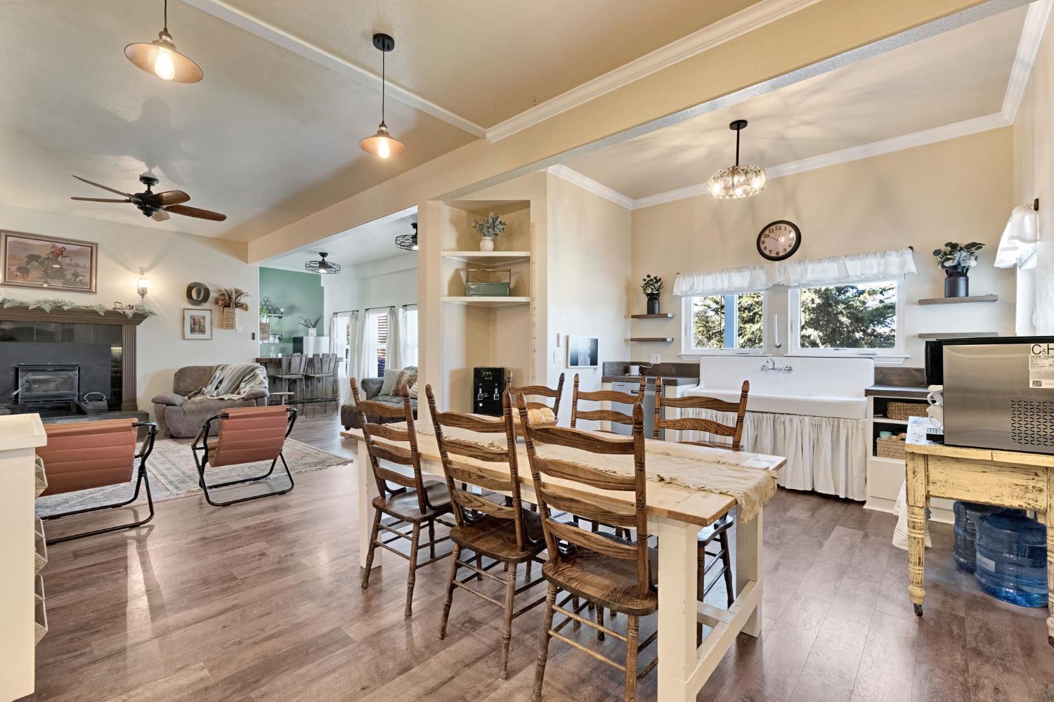1969 Pederson Ave, Sanger, CA 93657
